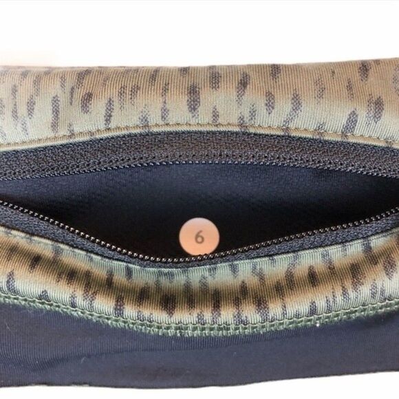 Lululemon 6 Run Inspire Crop II Dottie Dash Green - Picture 6 of 13